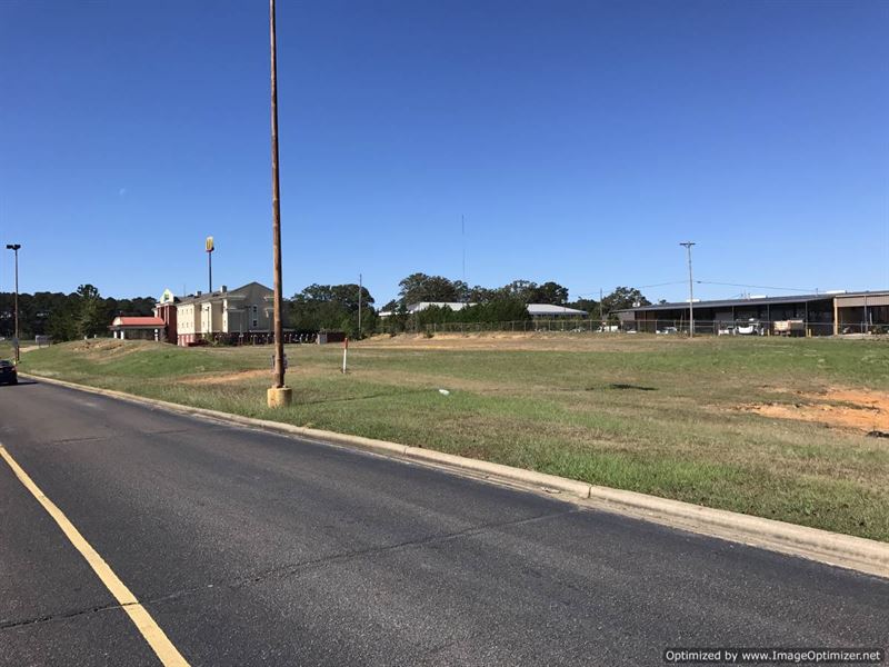 Prime Commercial Lot : McComb : Pike County : Mississippi