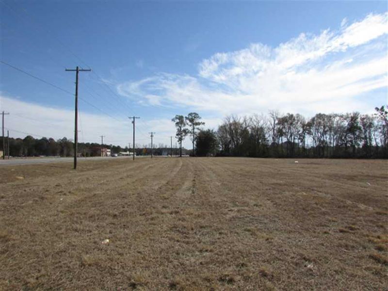 13 Acre Commercial Property Loc : Moultrie : Colquitt County : Georgia