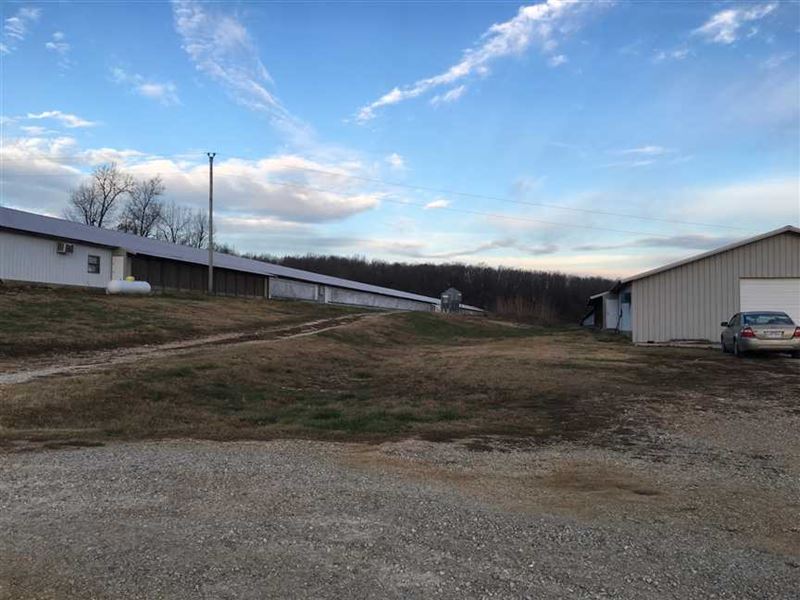 2 Peco Poultry House Farm, Living : Calico Rock : Izard County : Arkansas