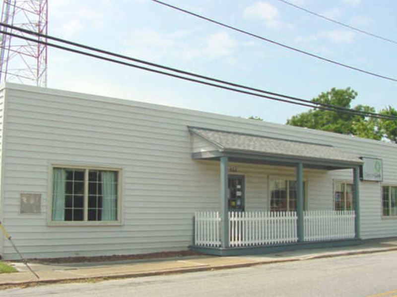 Great Commercial Property Downtown : Manteo : Dare County : North Carolina