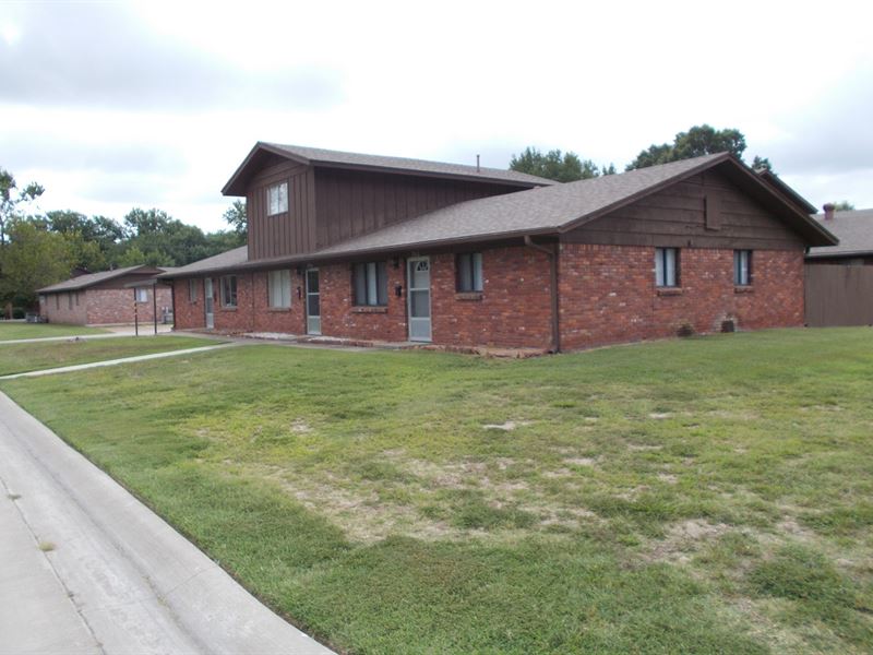 Apartment Complex Miami, Oklahoma : Miami : Ottawa County : Oklahoma
