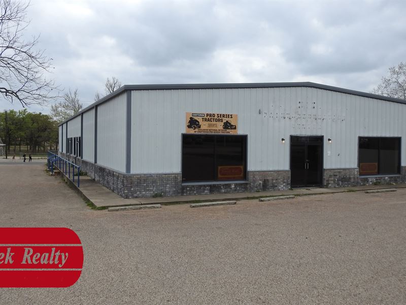 Former Sear's Hometown Store : Gatesville : Coryell County : Texas