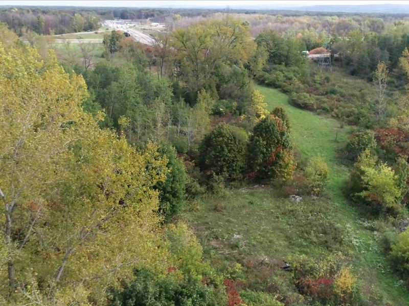 Development Site with Easy Access : East Syracuse : Onondaga County : New York