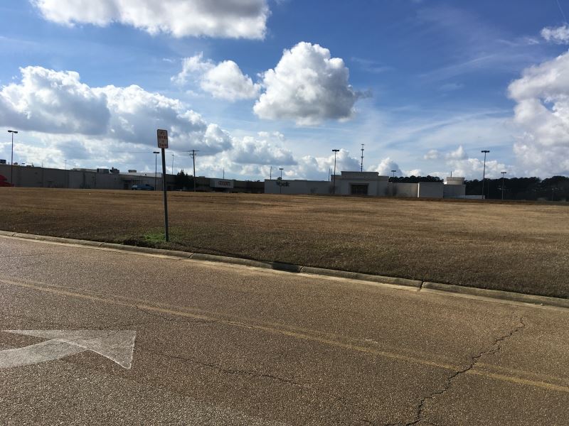 Mall Drive : McComb : Pike County : Mississippi