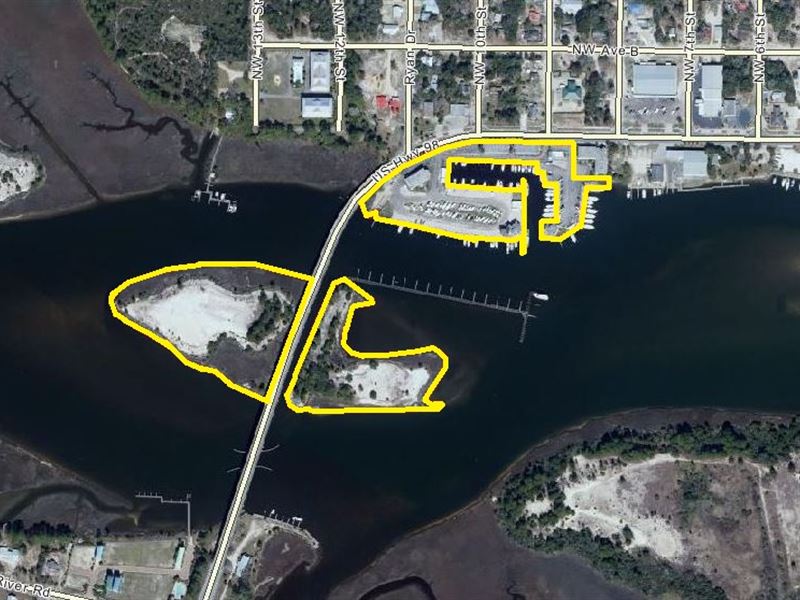 Moorings Marina : Carrabelle : Franklin County : Florida