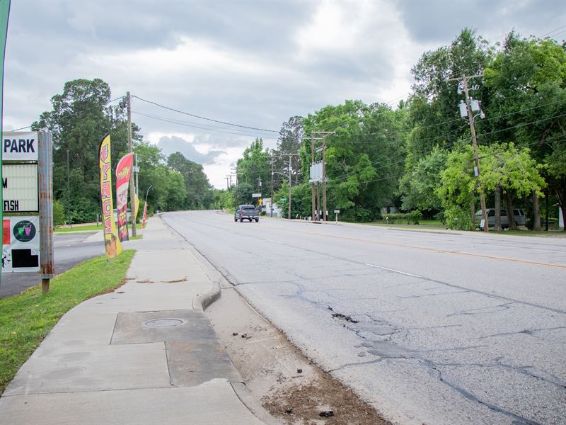 1 Acre Montgomery Road : Huntsville : Walker County : Texas