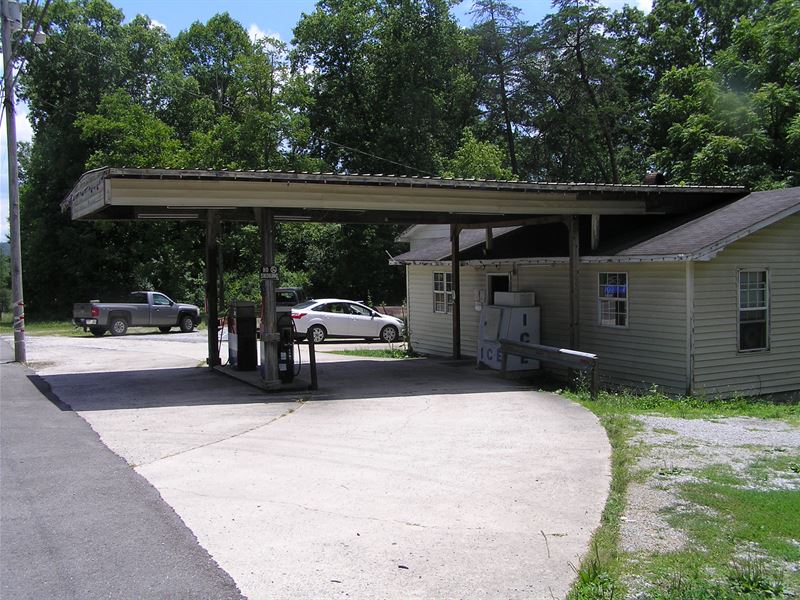 Country Store,Gas Station, Garage : Palmer : Grundy County : Tennessee