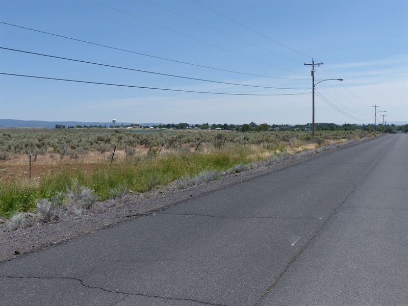 158+ Acres Commercial/Residential : Burns : Harney County : Oregon