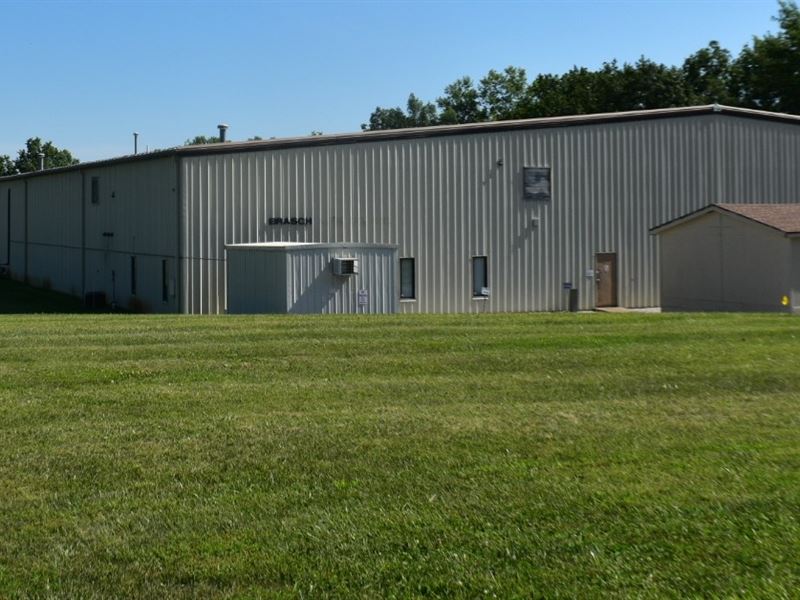 Commercial Land Building Missouri : Paris : Monroe County : Missouri