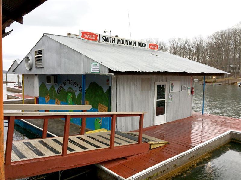 Smith Mountain Dock & Lodge, Property for Sale in Virginia, 207851