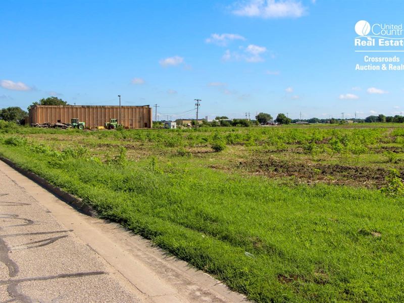 Front Street Commercial Industrial : Salina : Saline County : Kansas