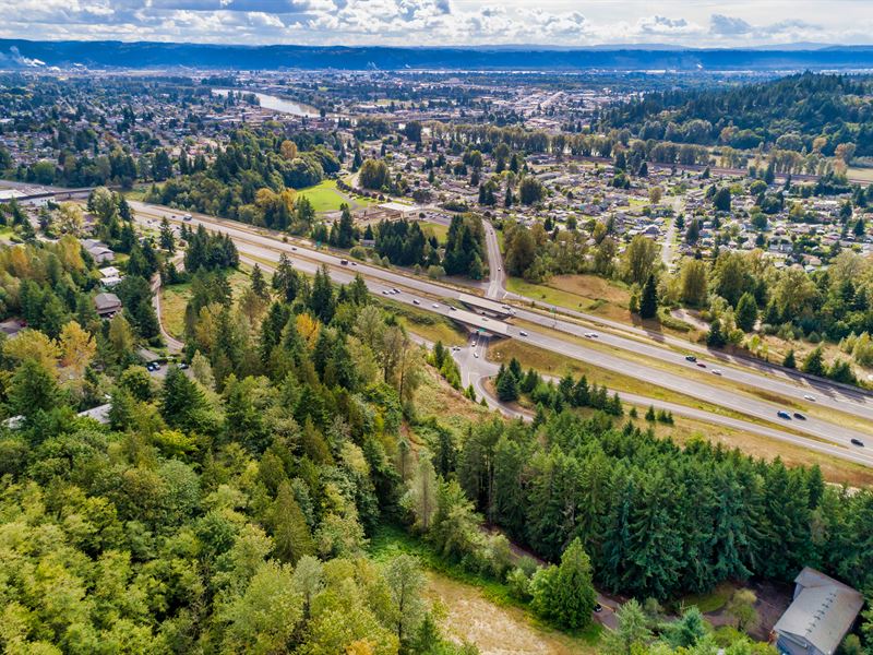 Multi Family Commercial I-5 Lot : Kelso : Cowlitz County : Washington