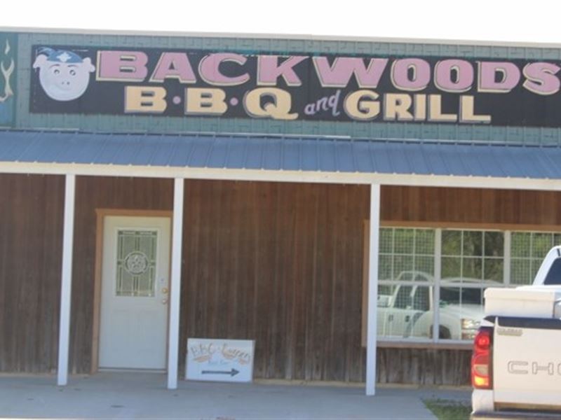 Commercial Convenient Store / Bowie : De Kalb : Bowie County : Texas