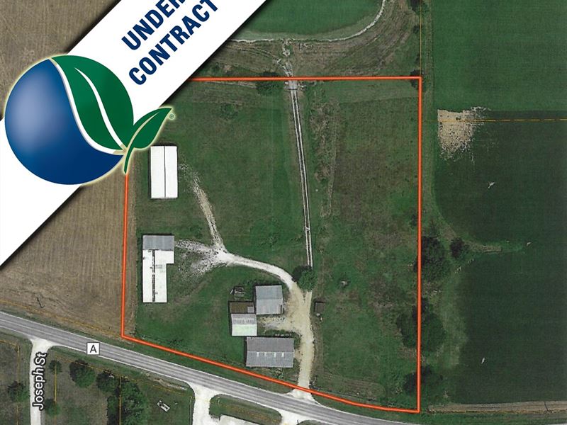 Storage Buildings Lot Lincoln : Hawk Point : Lincoln County : Missouri