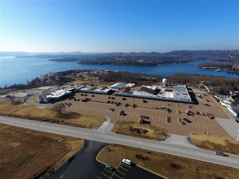 Commercial Space in Kimberling Cit : Kimberling City : Stone County : Missouri