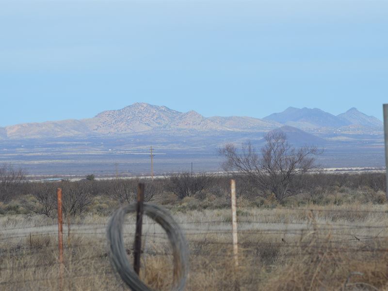 90 Acres Commercial/Residential : McNeal : Cochise County : Arizona