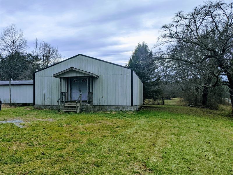 18X40 Building and a 35X50 Building : Coalmont : Grundy County : Tennessee