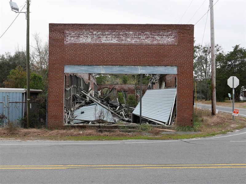 Commercial Corner Lot in Norman, NC : Norman : Richmond County : North Carolina