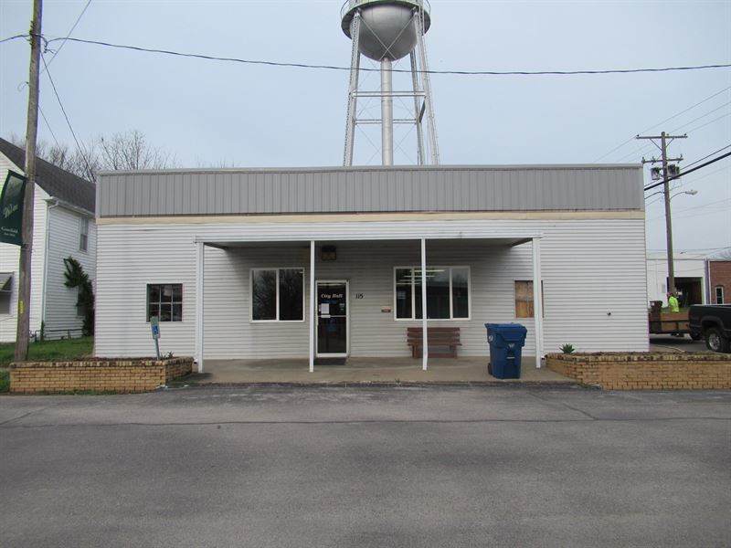 Commercial Building Greenfield, MO : Greenfield : Dade County : Missouri