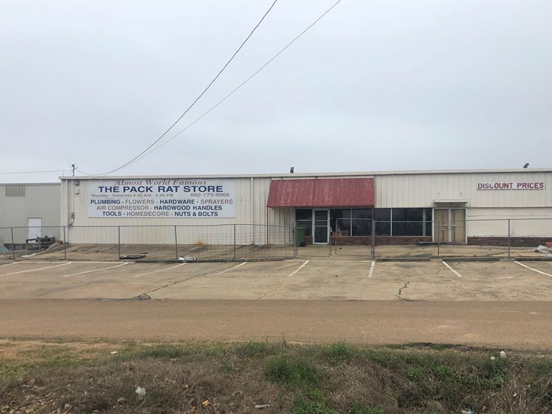Commercial Building, 212 Fox St : Louisville : Winston County : Mississippi