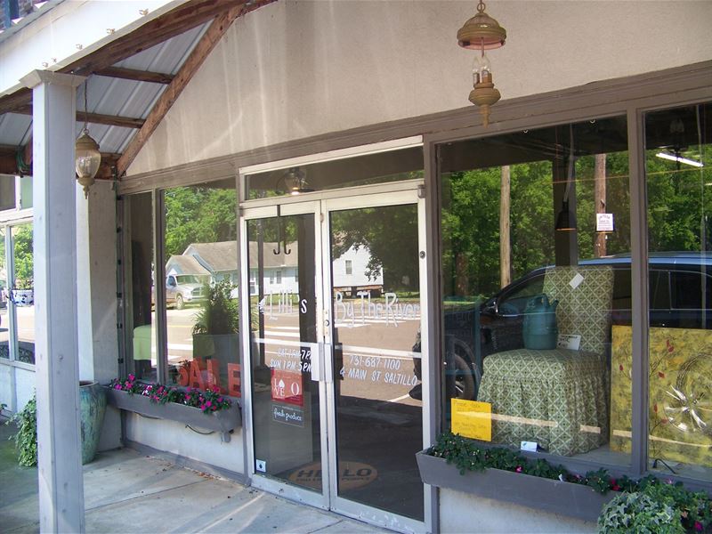 Commercial Building Saltillo, TN TN : Saltillo : Hardin County : Tennessee