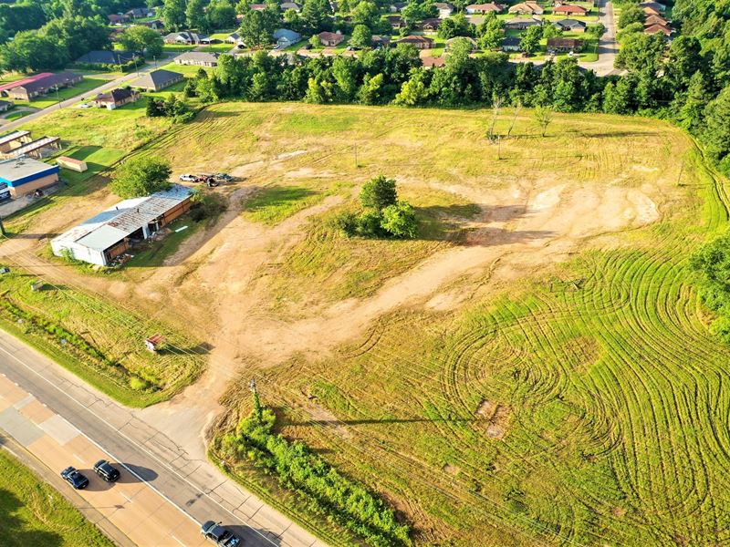Prime Commercial Development Land : Paris : Lamar County : Texas