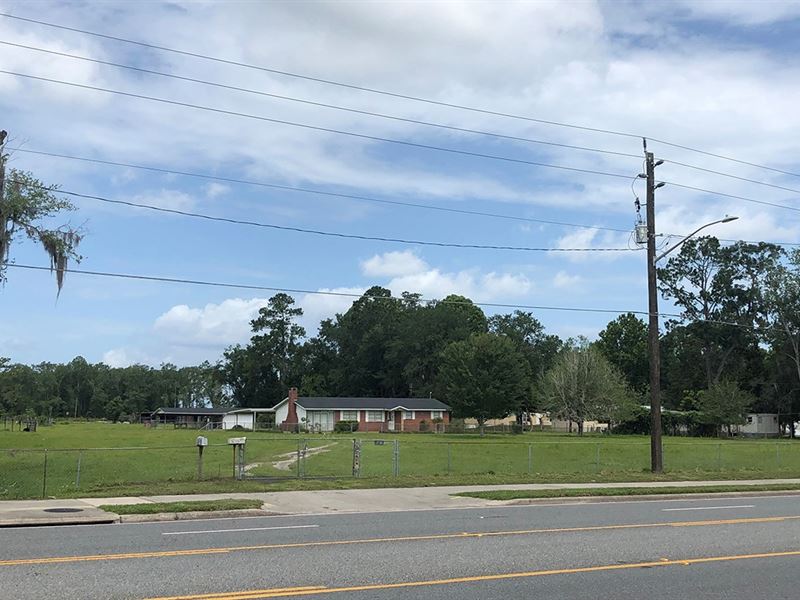 Commercial Property North Central : Lake City : Columbia County : Florida
