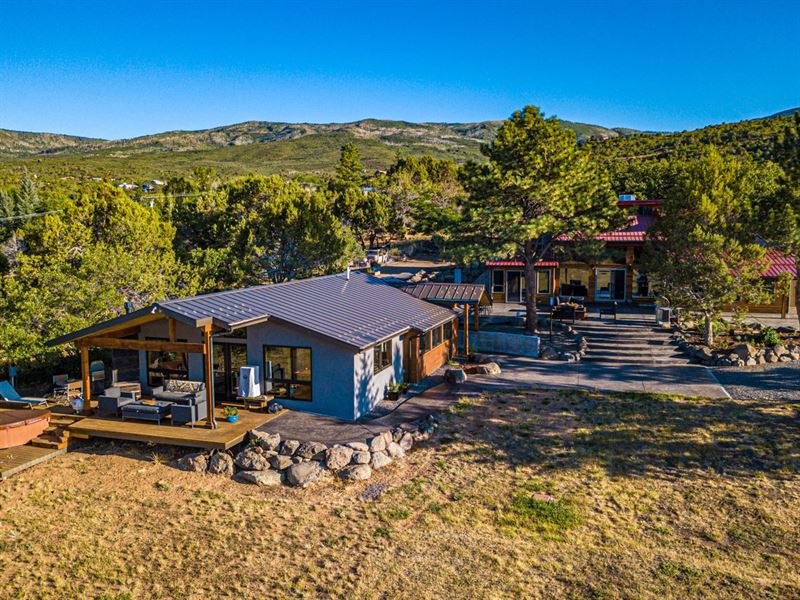 Luxury Home Western Colorado : Cedaredge : Delta County : Colorado