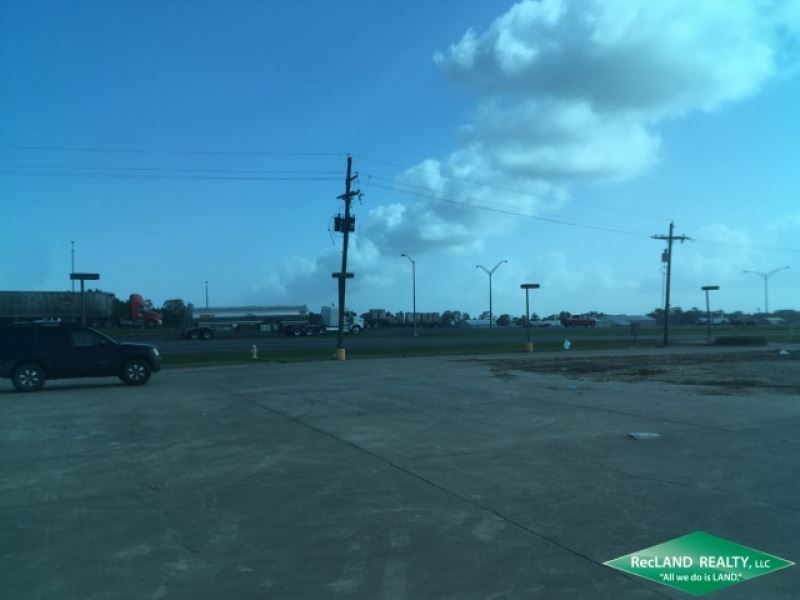 1.089 Ac, Out Parcel Near Walmart : Jennings : Jefferson Davis Parish : Louisiana