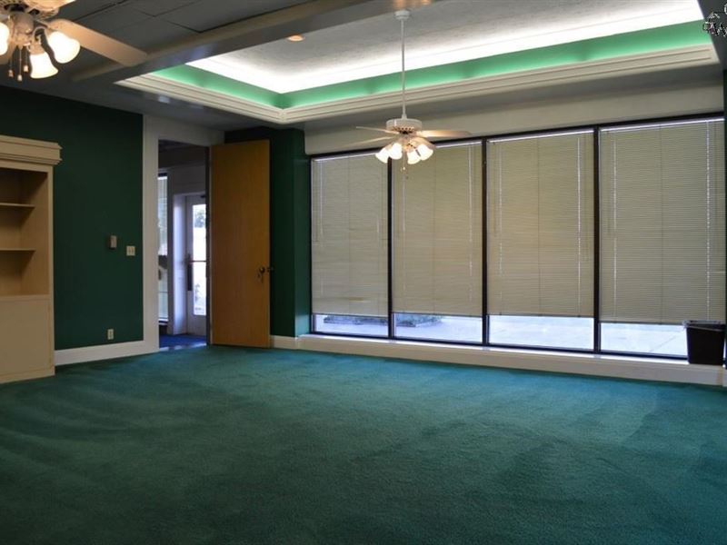 Office Space Lease Downtown Wichita : Wichita Falls : Wichita County : Texas