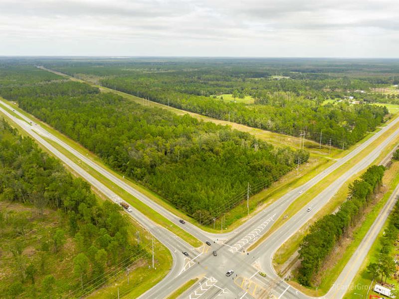 Commercial Tract in Valdosta : Valdosta : Lowndes County : Georgia