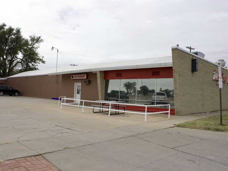 Dighton Bowl & Diner : Dighton : Lane County : Kansas