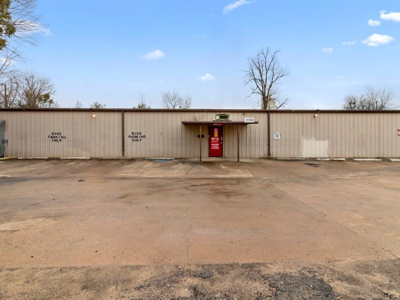 Commercial Restaurant Bar Business : Paris : Lamar County : Texas