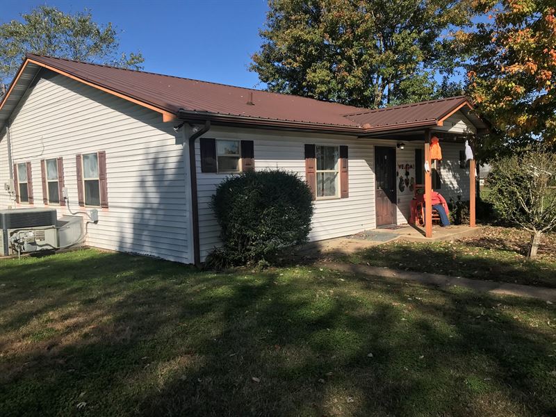 Commercial Building Columbia : Columbia : Maury County : Tennessee