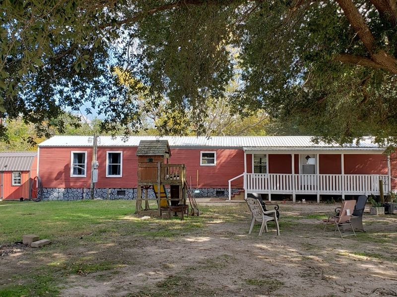 Residential & Commercial Property : Frankston : Anderson County : Texas