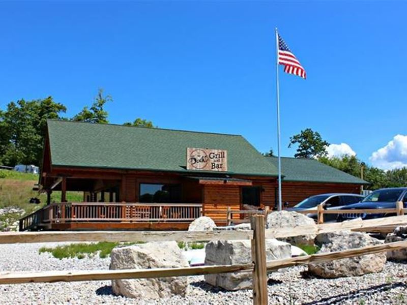 Dock, Dine, Recreate Resort Lake MI : Garden : Delta County : Michigan