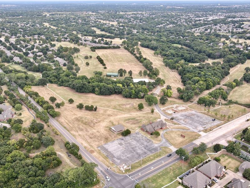 Edmond Commercial Land Corner Lot : Edmond : Oklahoma County : Oklahoma