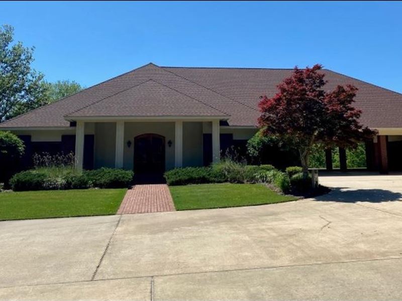 3.17 Acres with A Commercial Buildi : Brookhaven : Lincoln County : Mississippi