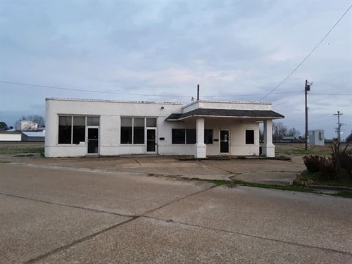 Commercial Building in Rector AR : Rector : Clay County : Arkansas