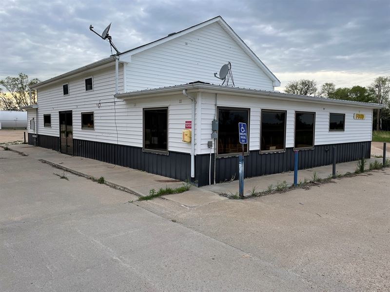 Nebraska Convenience Store Truck : Newport : Rock County : Nebraska