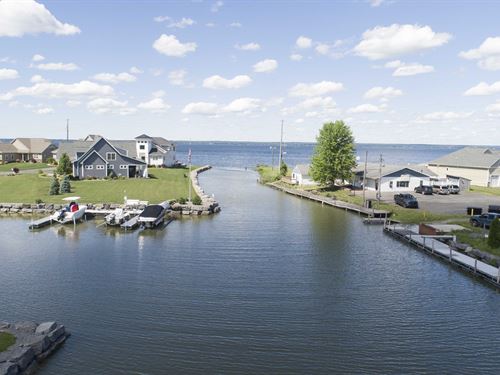 Fisher Bay Restaurant with Land : Sullivan : Madison County : New York
