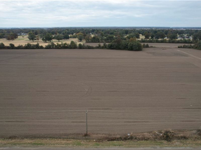 10.69 Acres in Washington County : Cleveland : Washington County : Mississippi