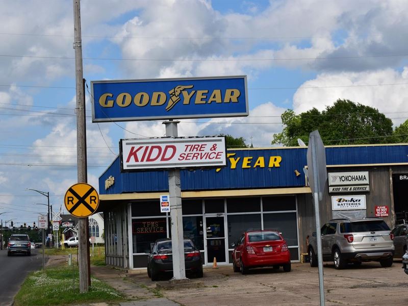 Kidd Tire and Service Hope Arkansas : Hope : Hempstead County : Arkansas