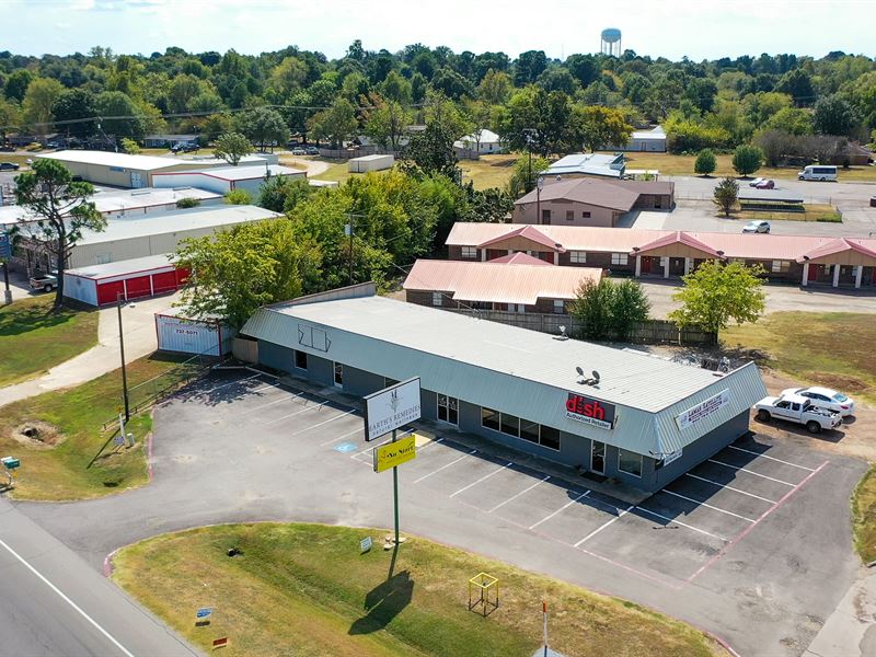 Commercial Building for Sale : Paris : Lamar County : Texas