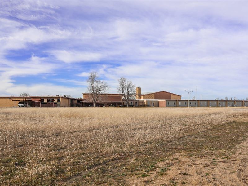Central Kansas Compound : Pawnee Rock : Barton County : Kansas