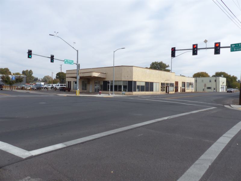 Perfect Location for Your Business : Burns : Harney County : Oregon