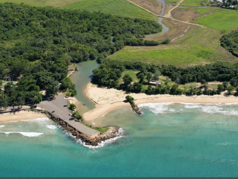 225 Acres of Oceanfront Land : Aguadilla Bay : Puerto Rico