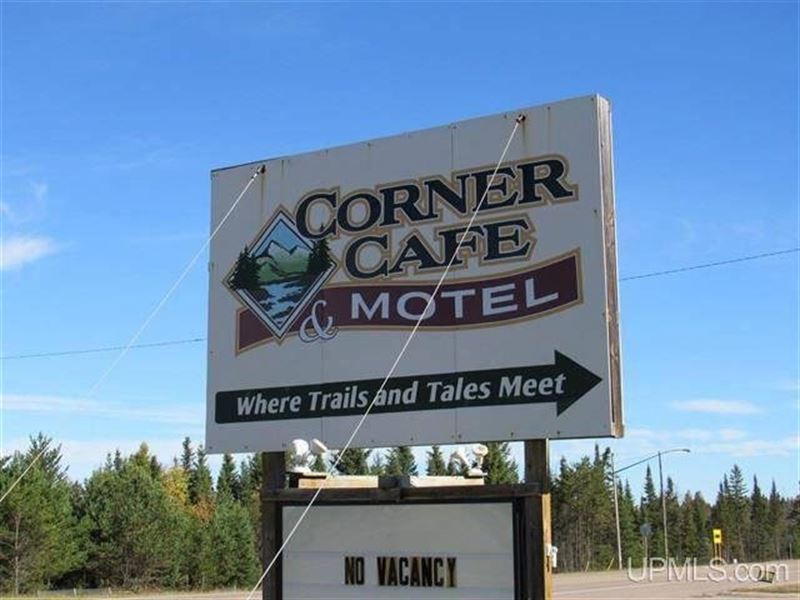 The Corner Cafe and Motel : Champion : Marquette County : Michigan