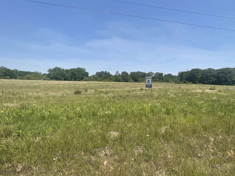 18 Acres, Highway Frontage, Magn : Magness : Independence County : Arkansas