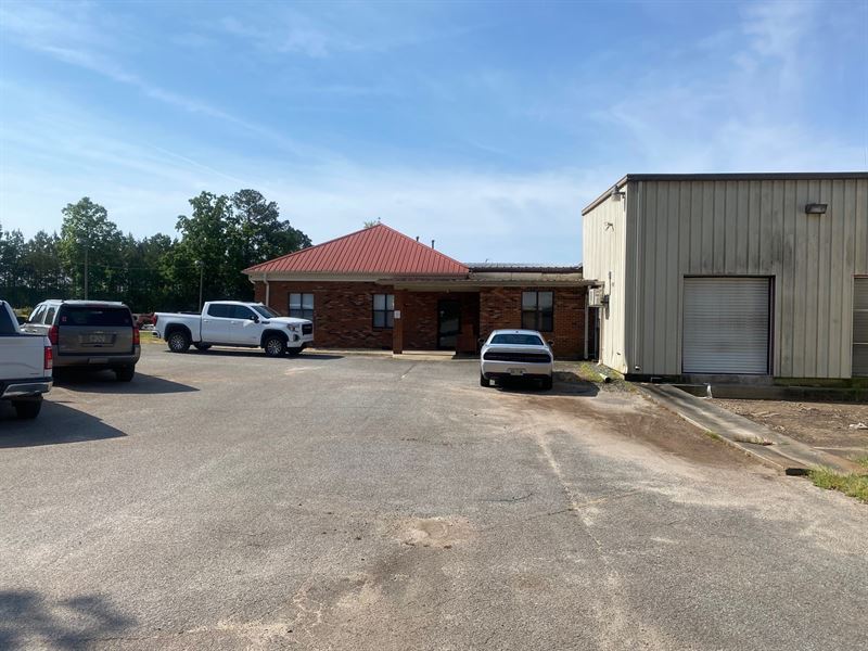 Warehouse / Manufacturing Space : Thomaston : Upson County : Georgia